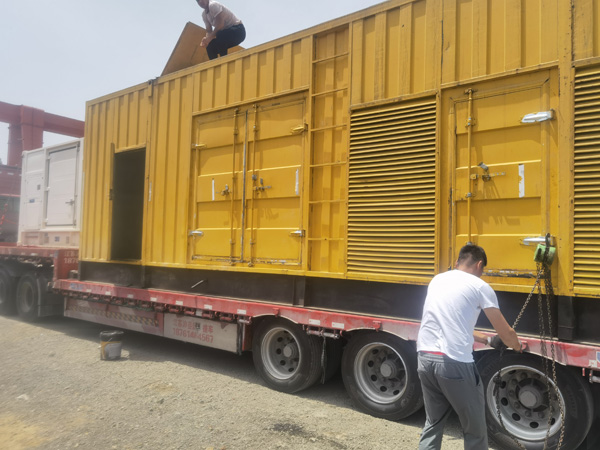 平度除了负载情况和发动机维护，还有哪些因素会影响 200kw 柴油发电机的油耗？