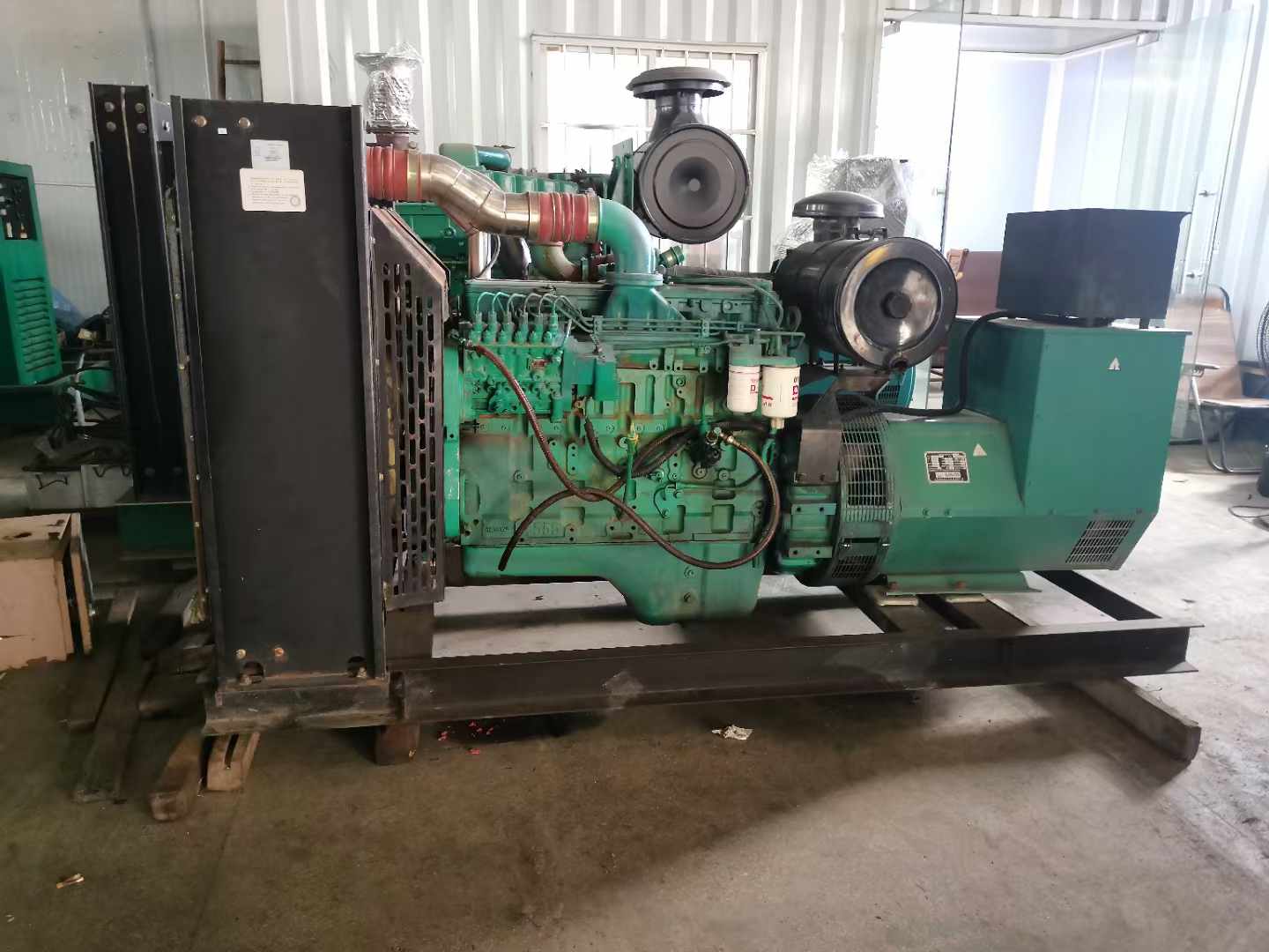 平度发电机租赁如何确定电缆的承载电流是否在安全范围内？