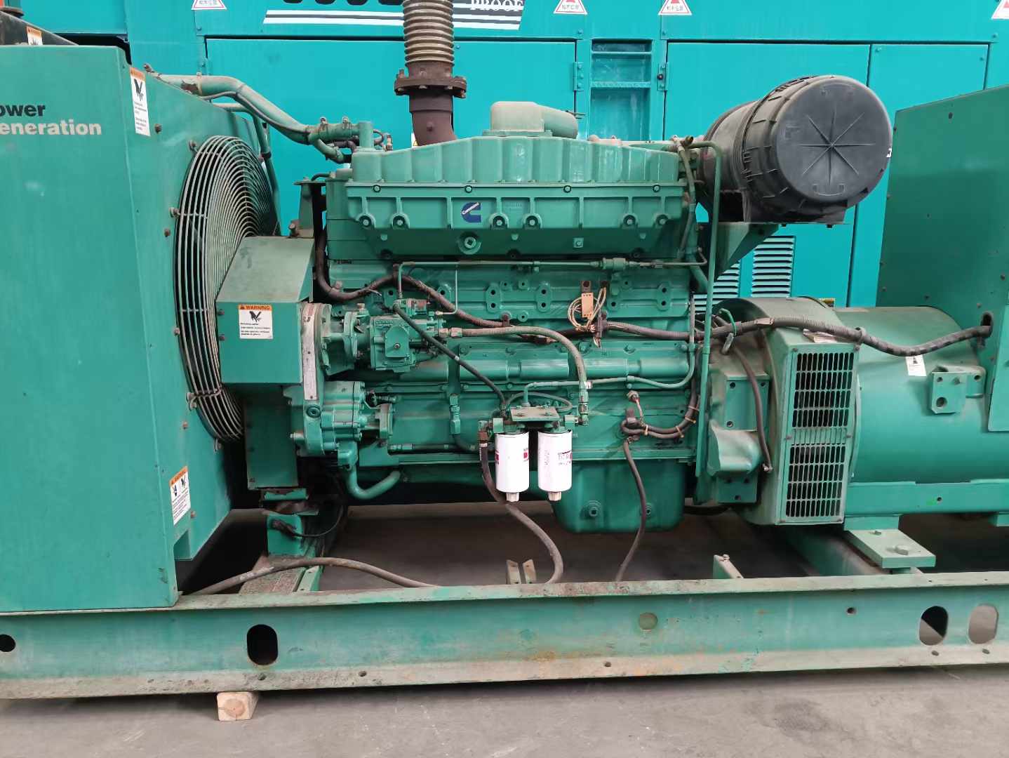 平度过载会对 600kW 柴油发电机组造成哪些损害？