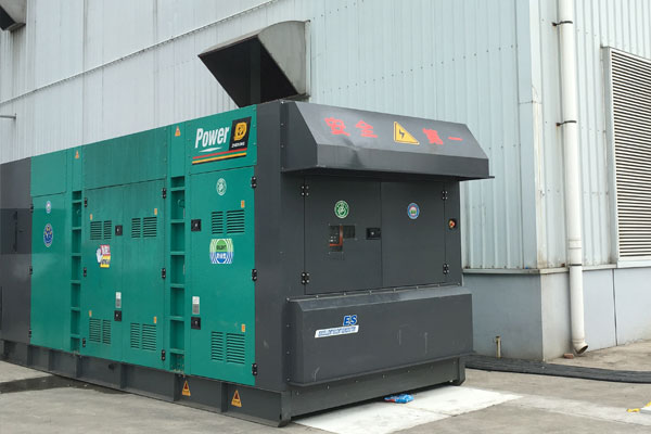 平度燃油滤清器的更换流程是怎样的？